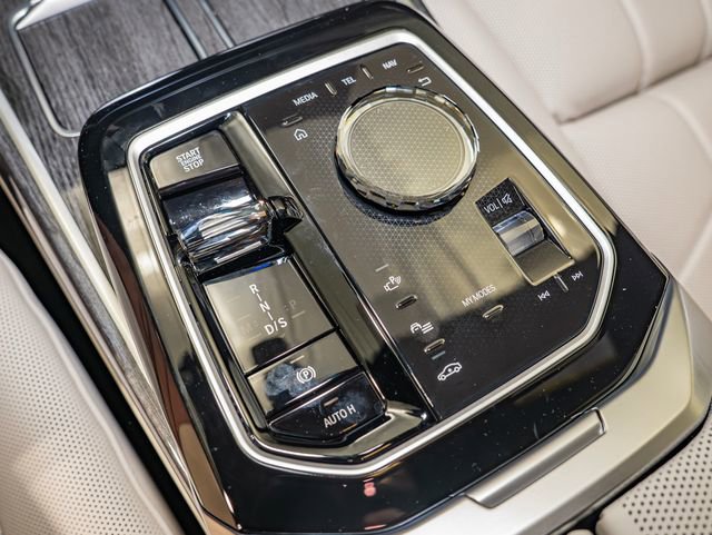 Used 2026 BMW 740i xDrive image 19