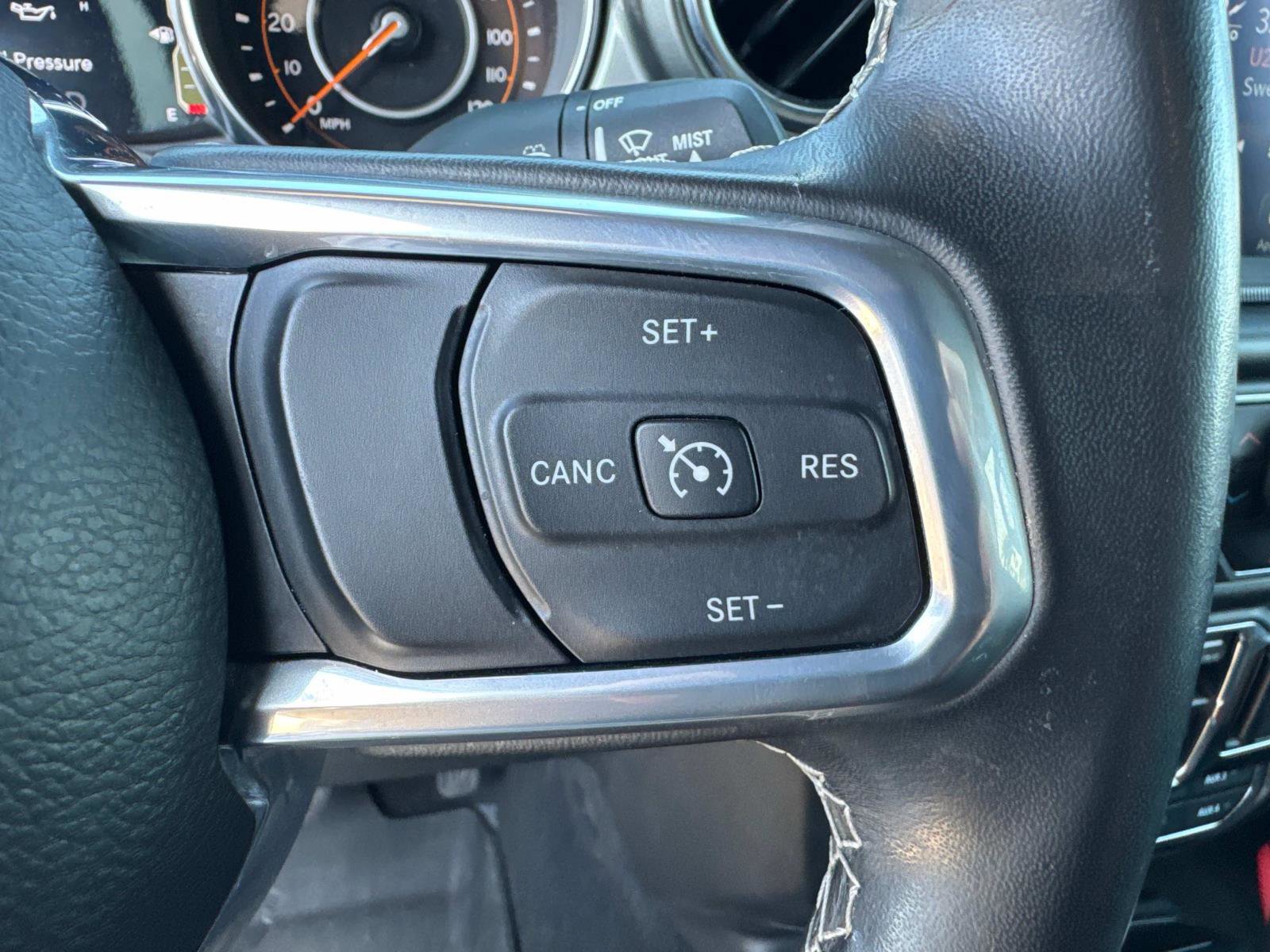Used 2021 Jeep Wrangler Unlimited Sahara AWD/4WD image 30