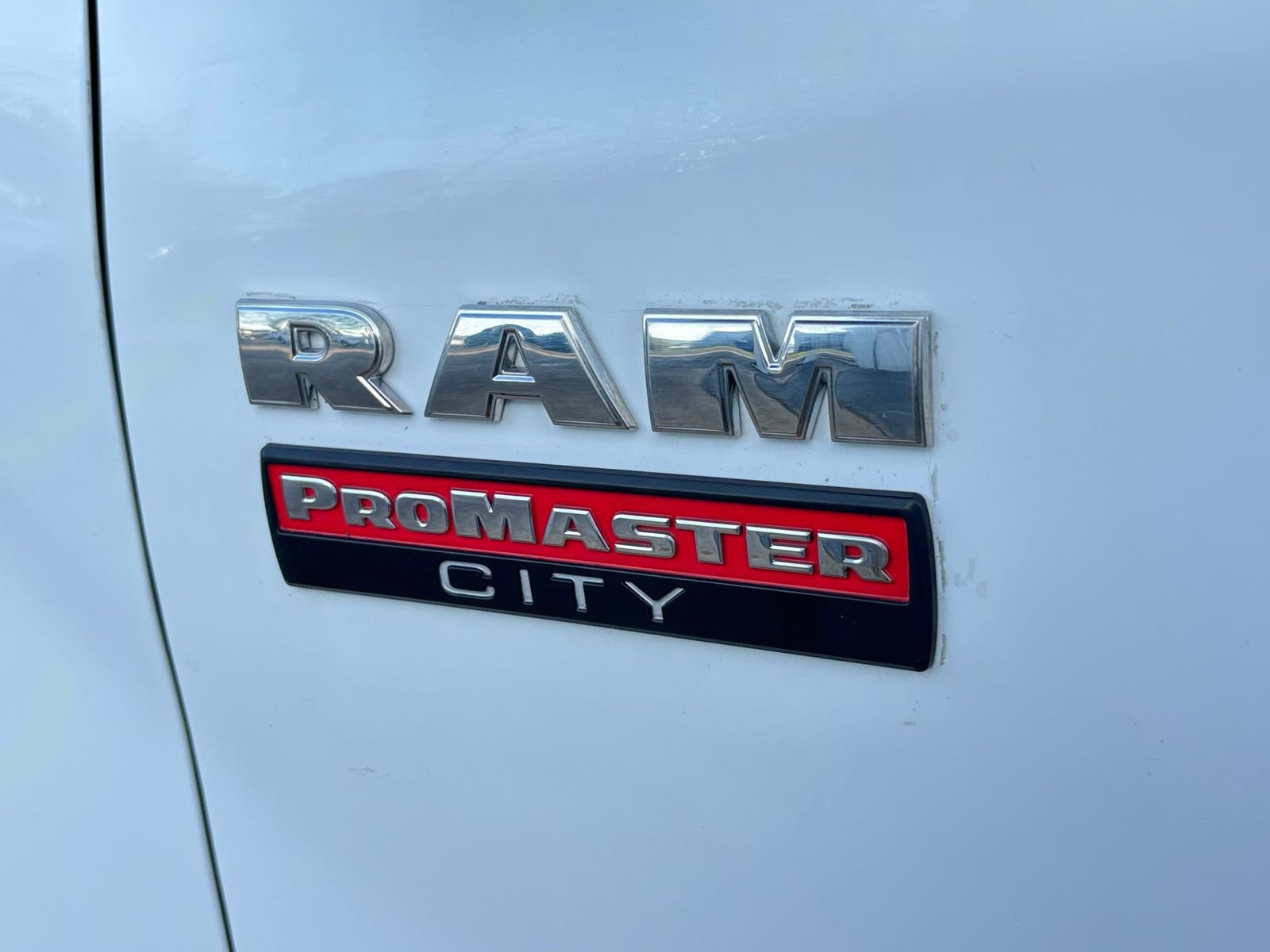 Used 2018 RAM ProMaster City Tradesman image 14
