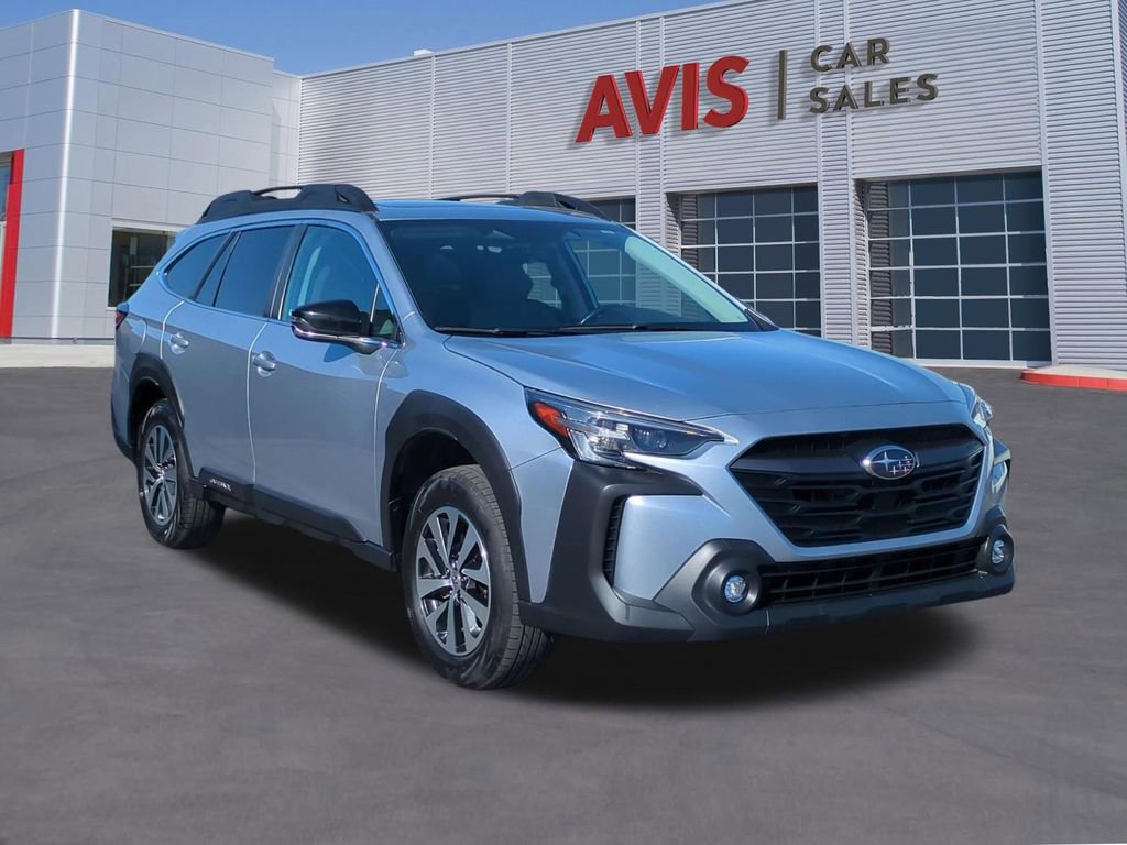 Used 2025 Subaru Outback Premium AWD/4WD image 3