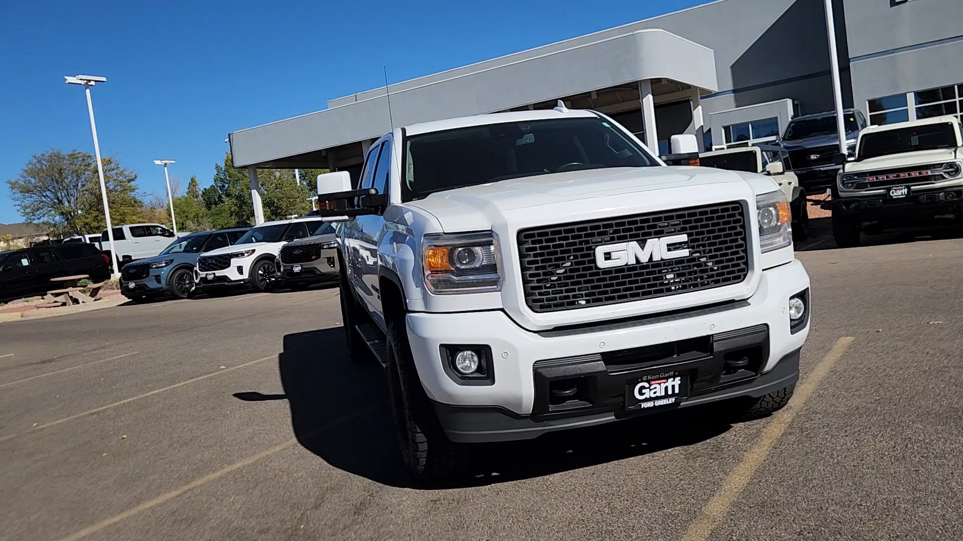 Used 2015 GMC Sierra 2500 Denali w/ Duramax Plus Package AWD/4WD image 5