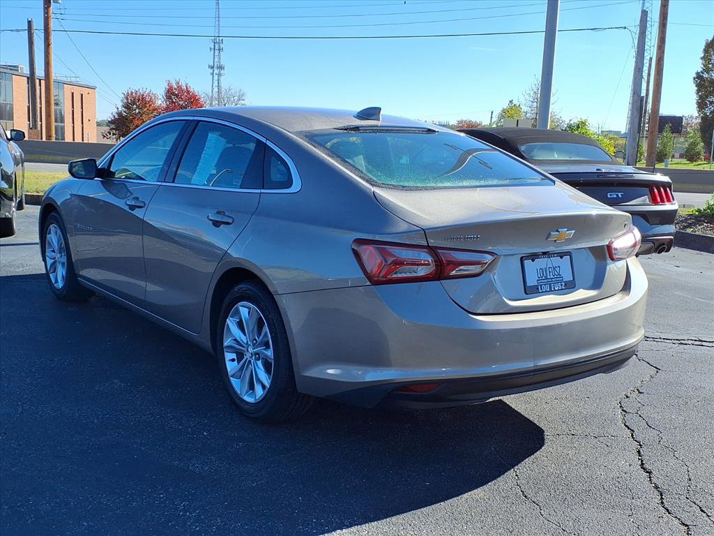 Used 2022 Chevrolet Malibu LT image 2