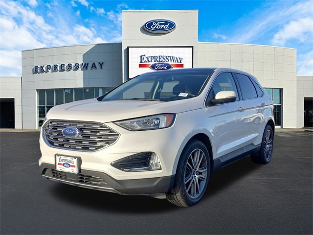 Used 2019 Ford Edge Titanium w/ Cold Weather Package image 2