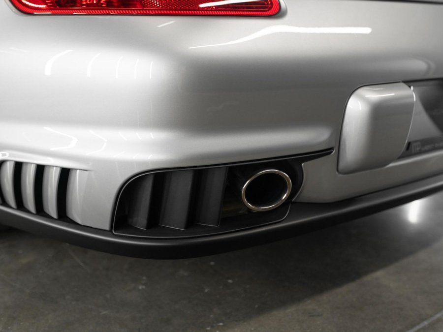 Used 2008 Porsche 911 GT2 RWD image 24