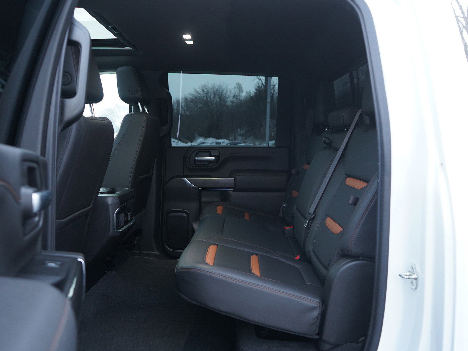 Used 2022 GMC Sierra 3500 AT4 w/ AT4 Preferred Package image 17