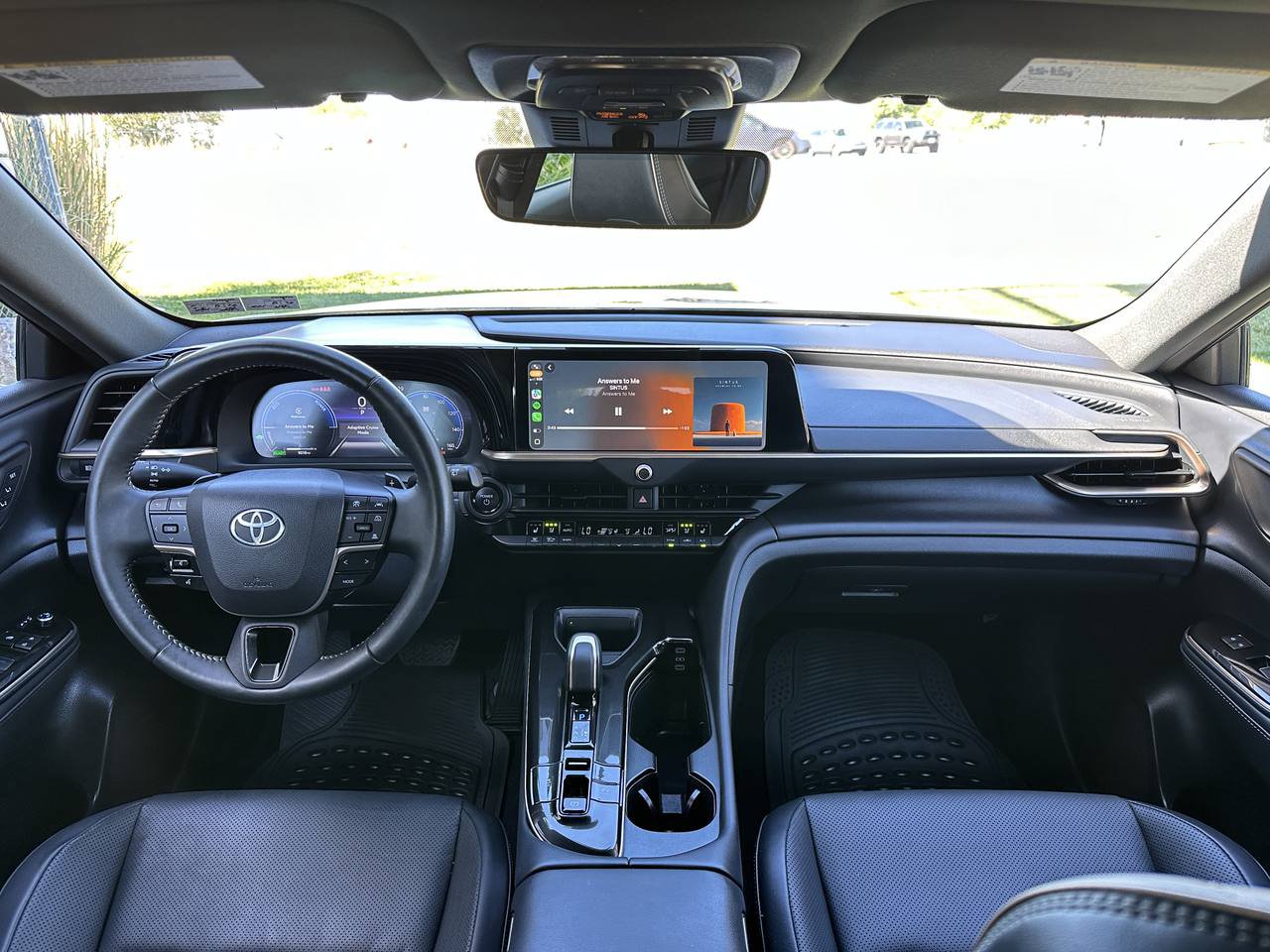 Used 2025 Toyota Crown Signia AWD/4WD image 29