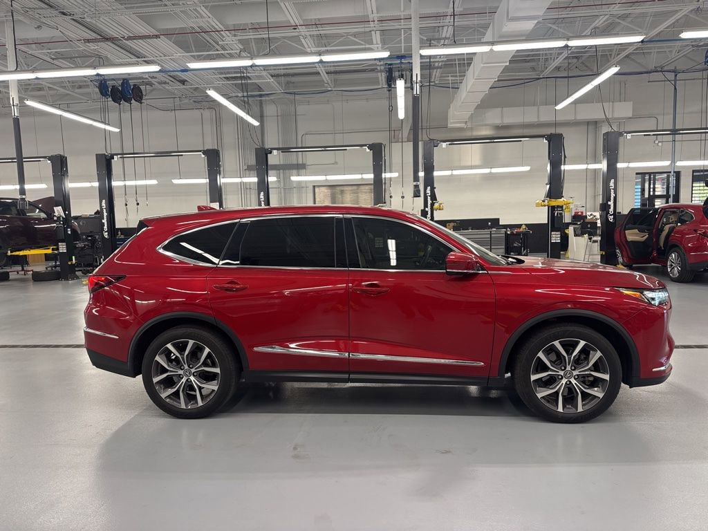 Used 2022 Acura MDX SH-AWD w/ Technology Package image 4