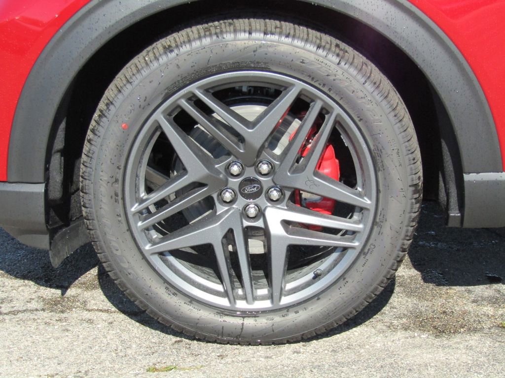 New 2025 Ford Explorer ST image 4