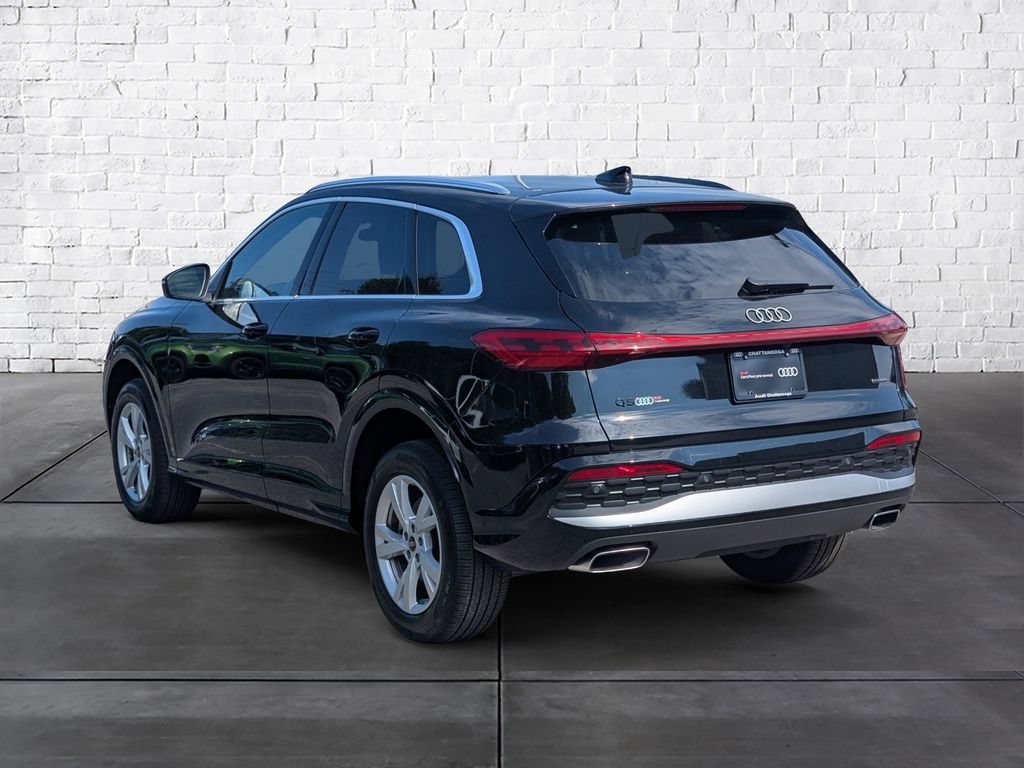 Certified 2025 Audi Q5 Premium AWD/4WD image 5