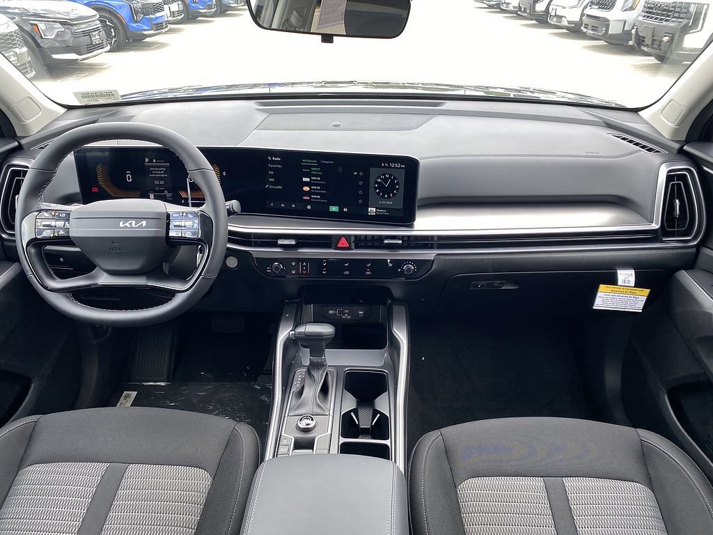 New 2026 Kia Sorento LX FWD image 21