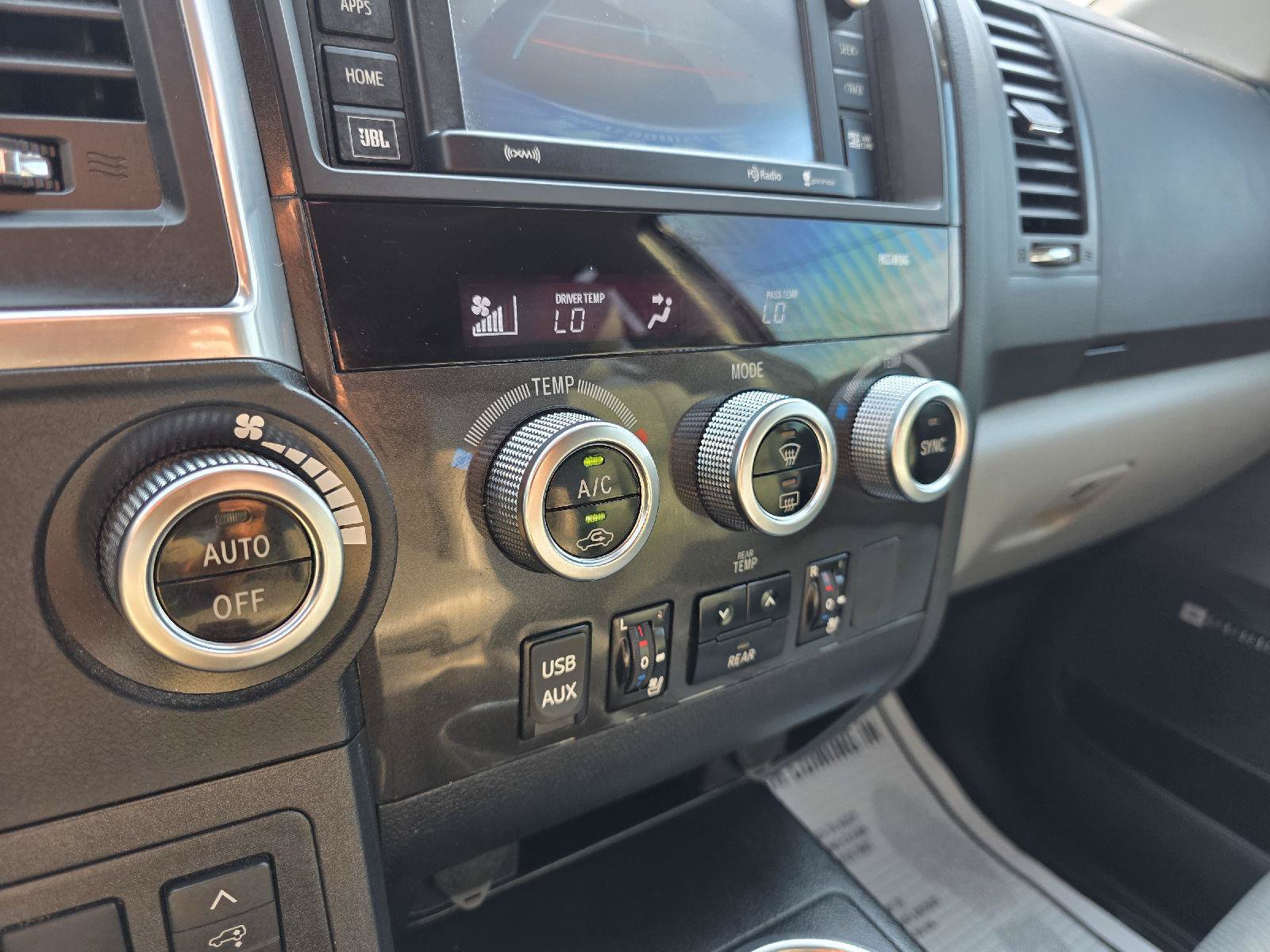 Used 2018 Toyota Sequoia Platinum AWD/4WD image 22
