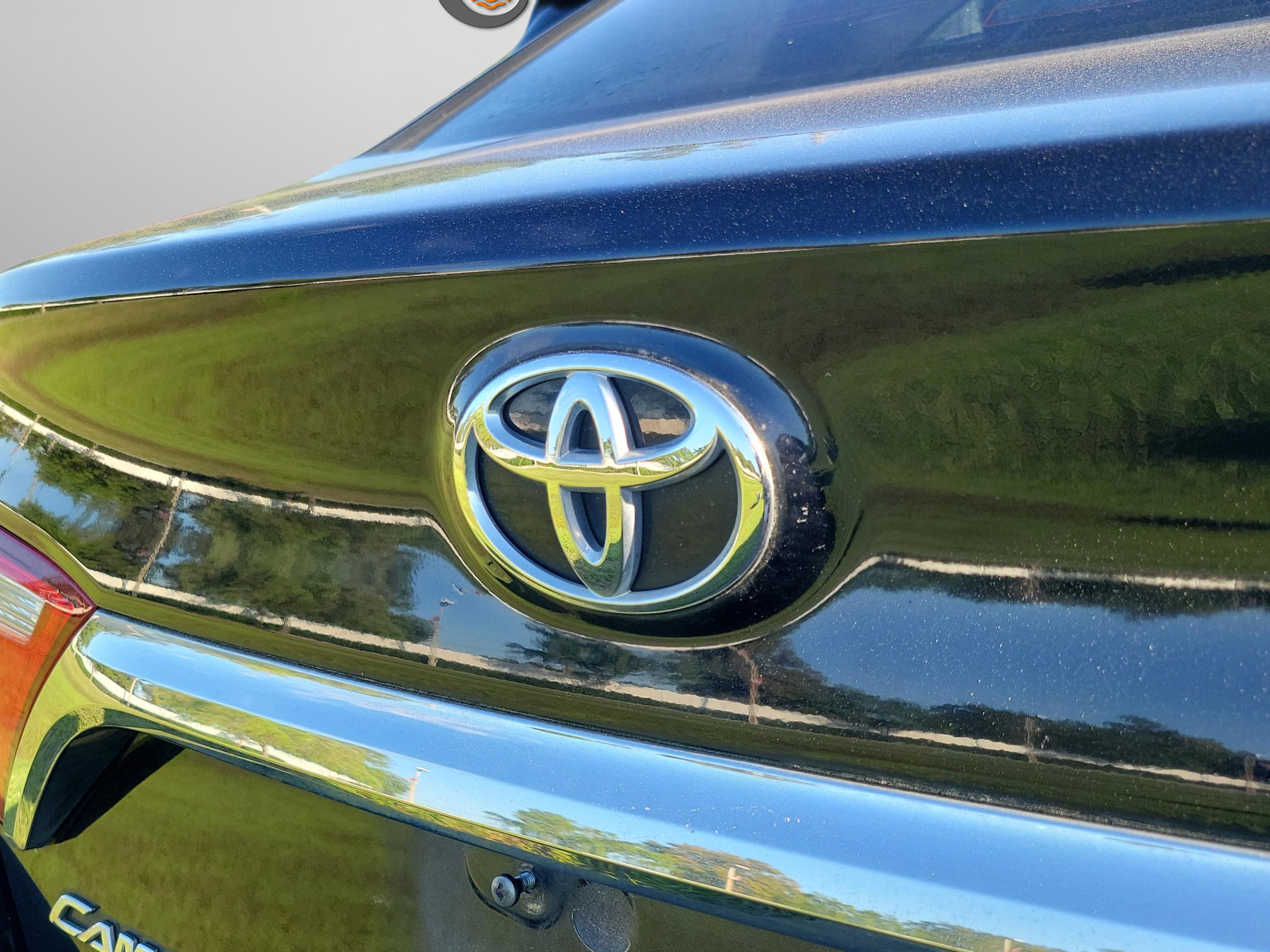 Used 2016 Toyota Camry LE FWD image 22