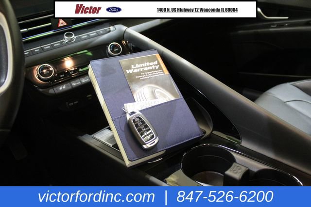 Used 2023 Hyundai Elantra Limited image 21