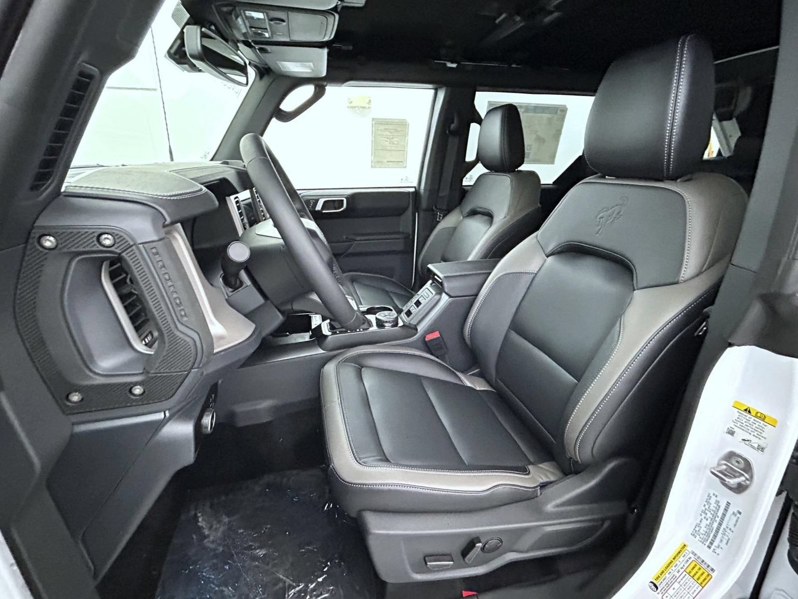 New 2026 Ford Bronco Outer Banks AWD/4WD image 10