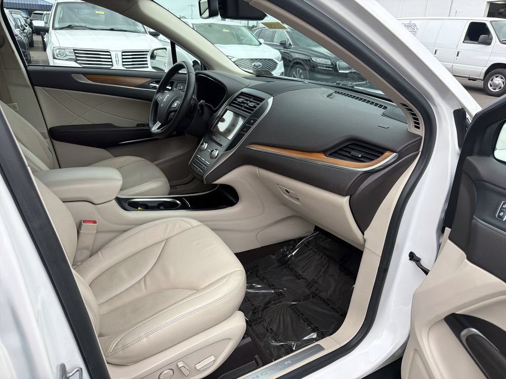 Used 2019 Lincoln MKC Select w/ MKC Climate Package AWD/4WD image 15