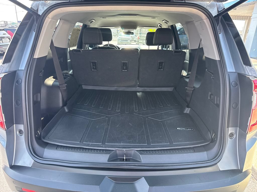 Used 2021 GMC Acadia SLE FWD image 34