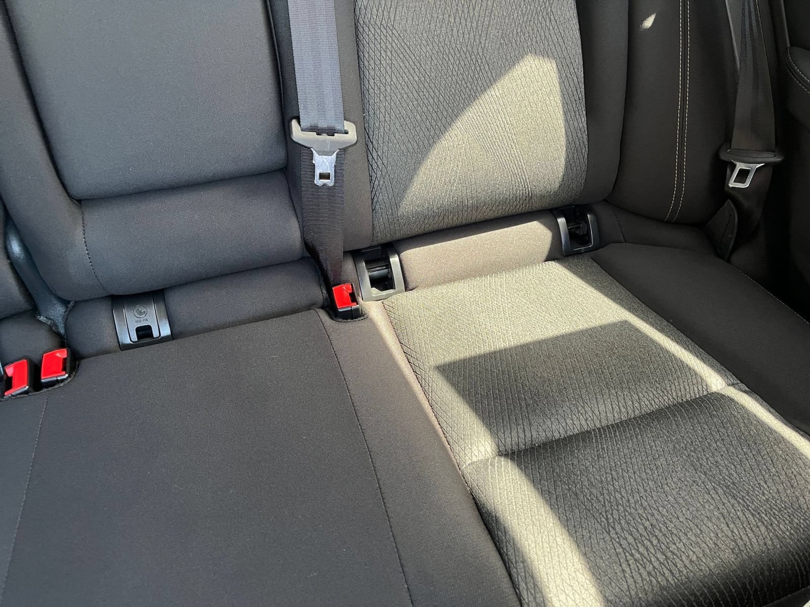 Used 2025 Nissan Rogue SV FWD image 39