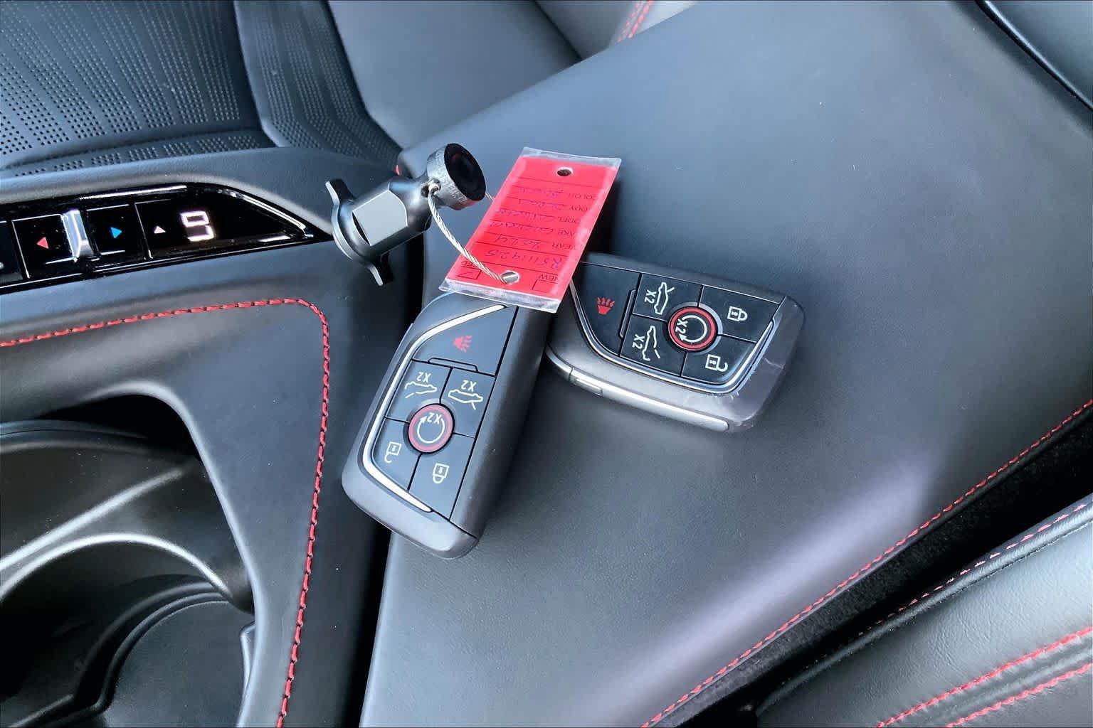 Used 2024 Chevrolet Corvette Stingray Premium Cpe w/ Z51 Performance Package RWD image 13