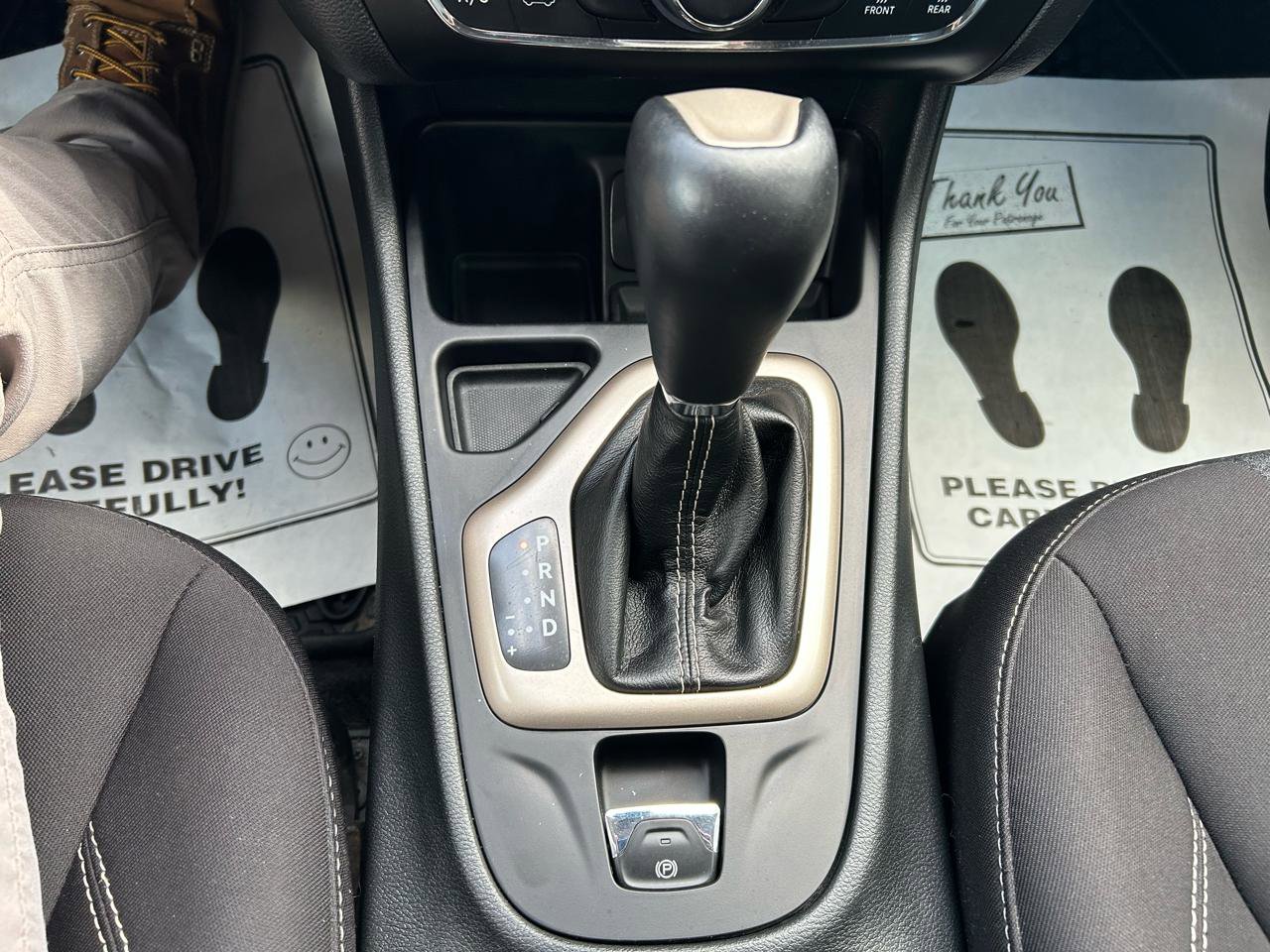Used 2015 Jeep Cherokee Sport w/ Cold Weather Group image 24