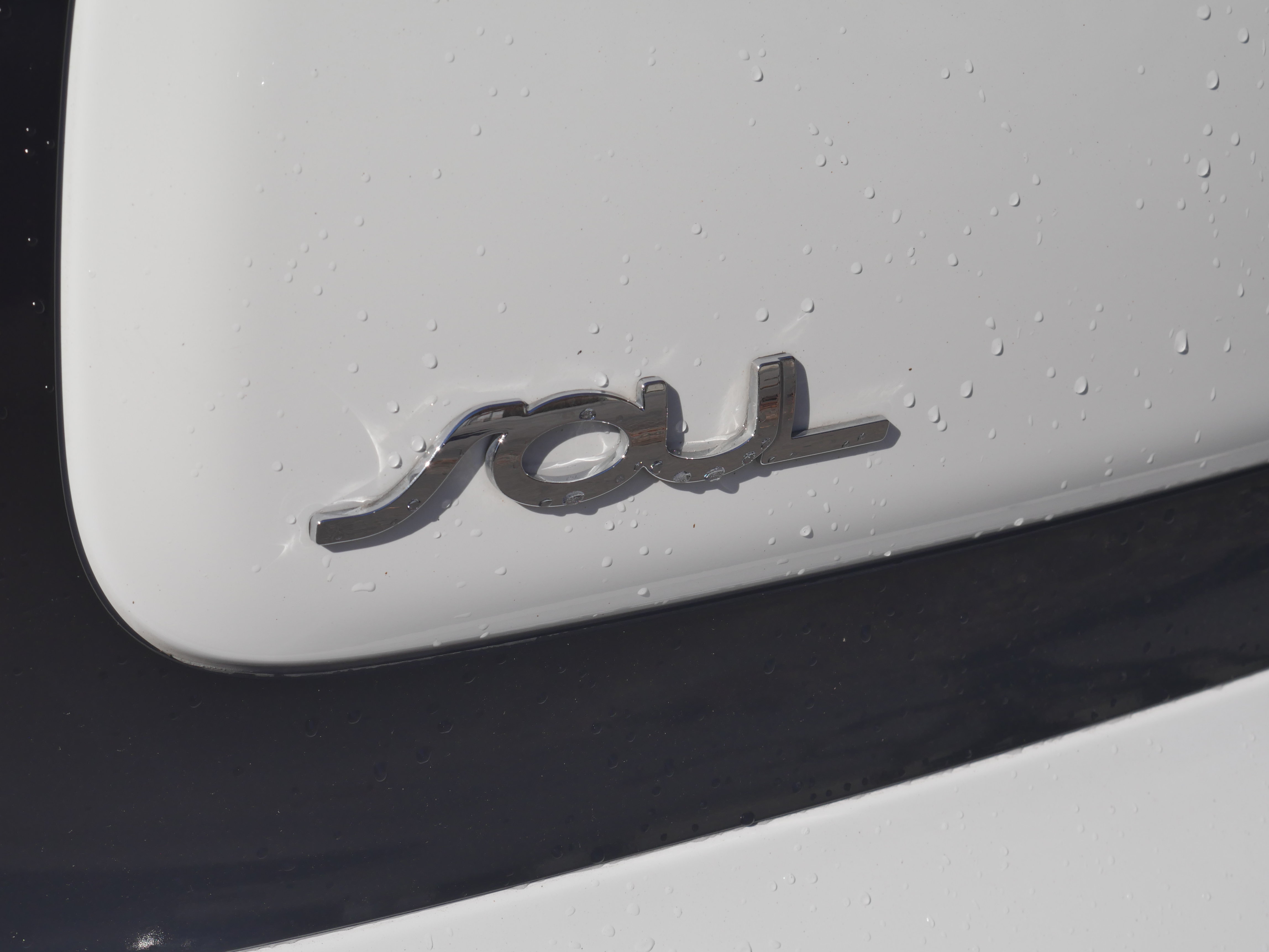 Used 2017 Kia Soul + w/ Designer's Package FWD image 18