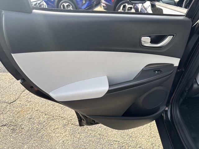 Certified 2023 Hyundai Kona SEL w/ Convenience Package image 18