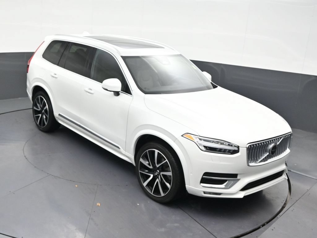 Certified 2023 Volvo XC90 B5 Plus AWD/4WD image 25