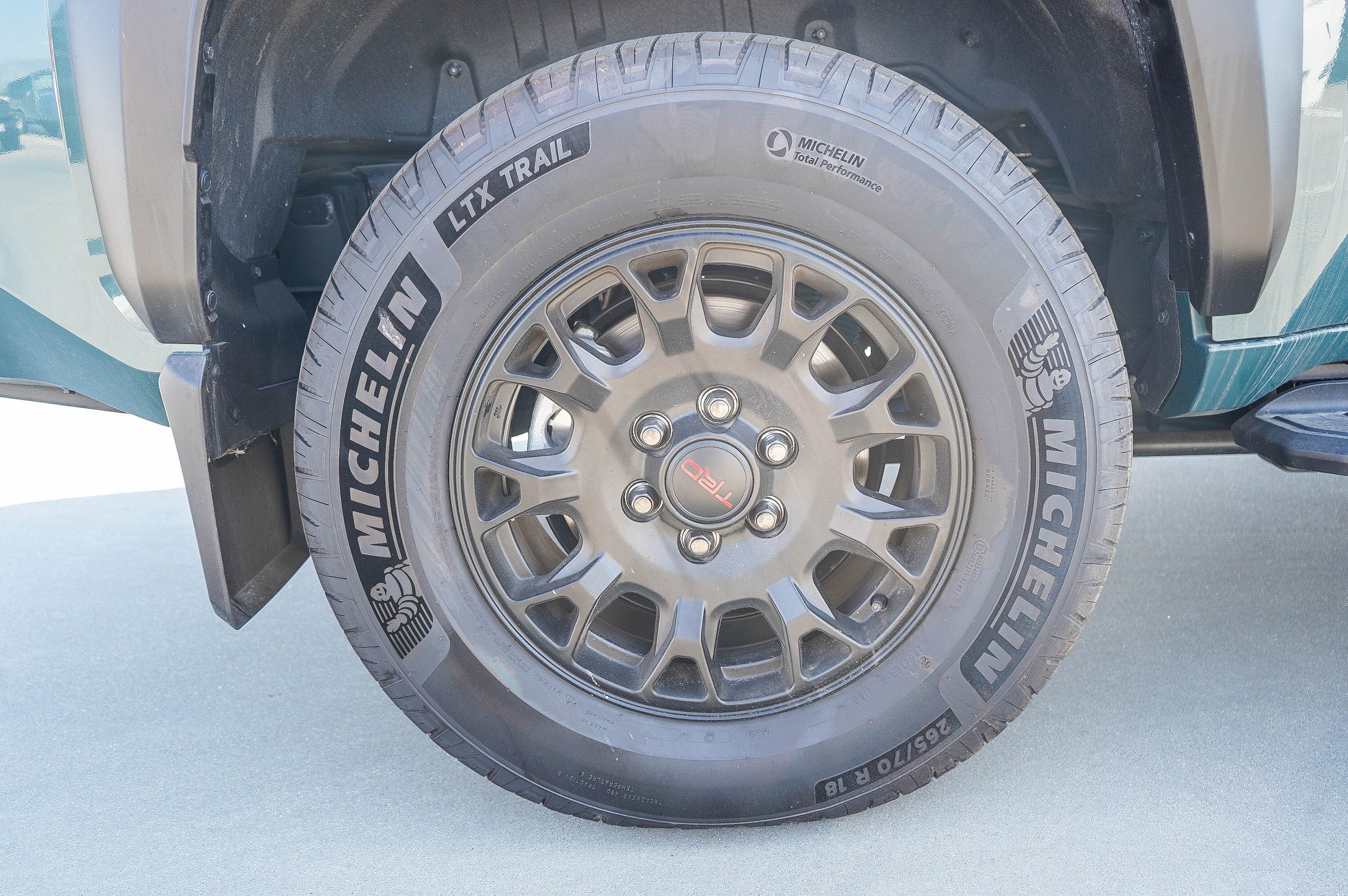 Used 2025 Toyota 4Runner TRD Off-Road Premium AWD/4WD image 9