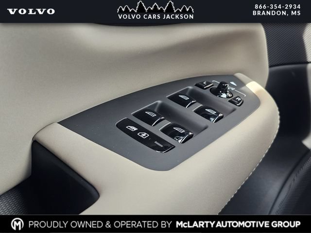 New 2026 Volvo XC90 B6 Plus w/ Protection Package Premier AWD/4WD image 13