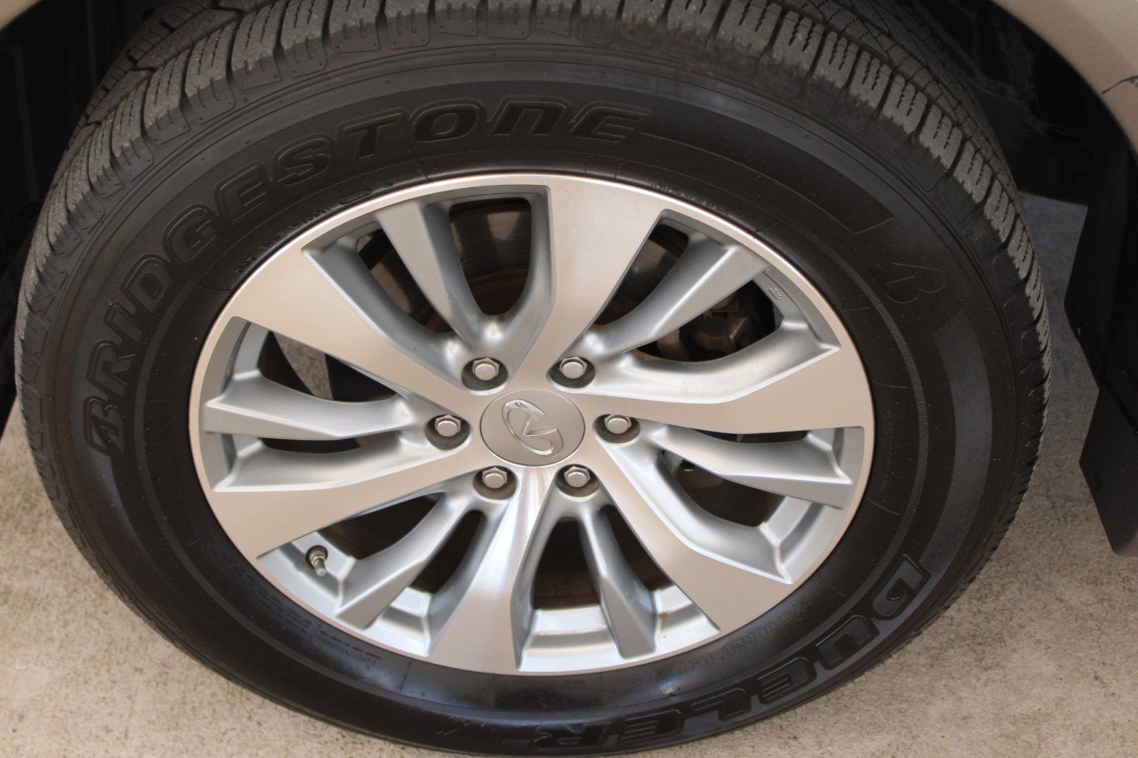 Used 2016 INFINITI QX80 2WD w/ Driver's Assistance Package image 27