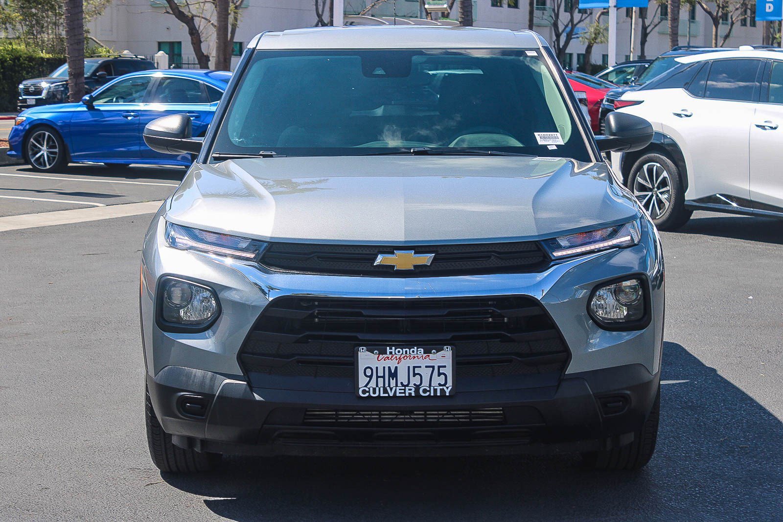 Used 2023 Chevrolet TrailBlazer LS image 2