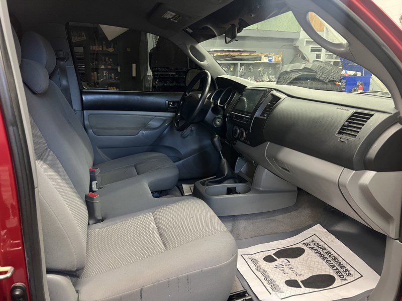 Used 2007 Toyota Tacoma 4x4 Regular Cab image 6