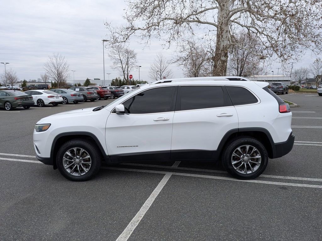 Used 2019 Jeep Cherokee Latitude Plus w/ Cold Weather Group image 4