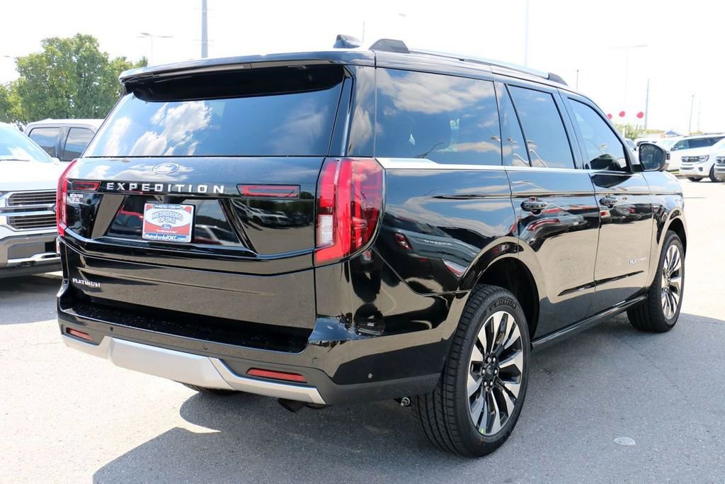 New 2025 Ford Expedition Platinum w/ Driver's Package image 5