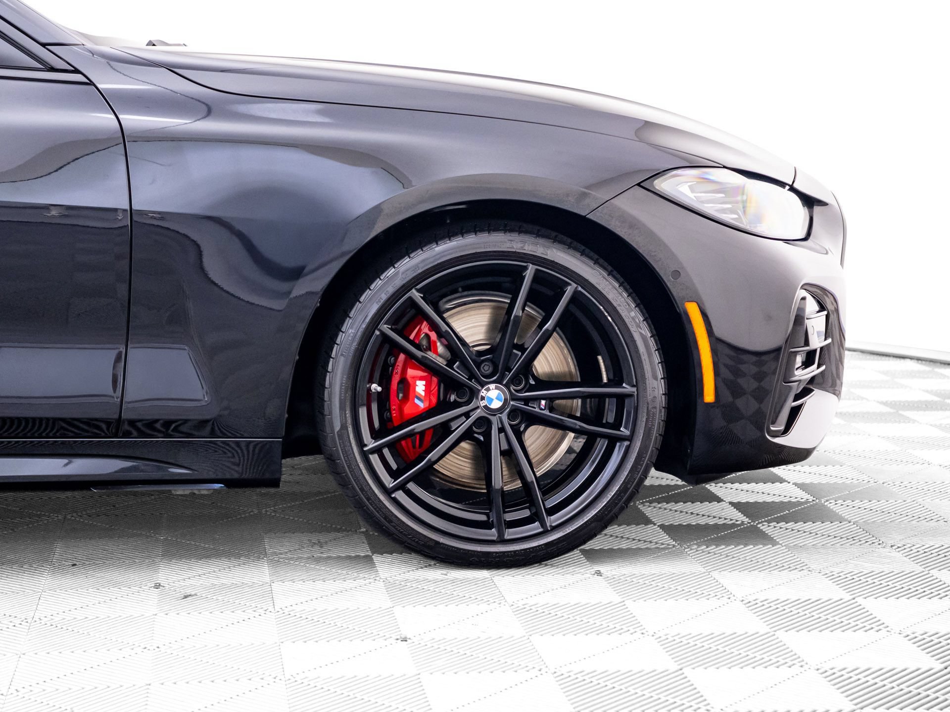 Certified 2024 BMW 430i xDrive Coupe w/ M Sport Package AWD/4WD image 31