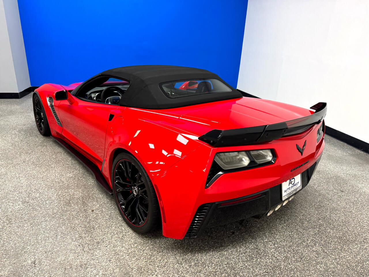 Used 2015 Chevrolet Corvette Z06 w/ 3LZ Preferred Equipment Group image 34