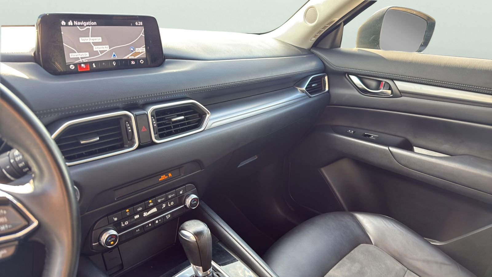 Used 2019 MAZDA CX-5 Touring FWD image 19
