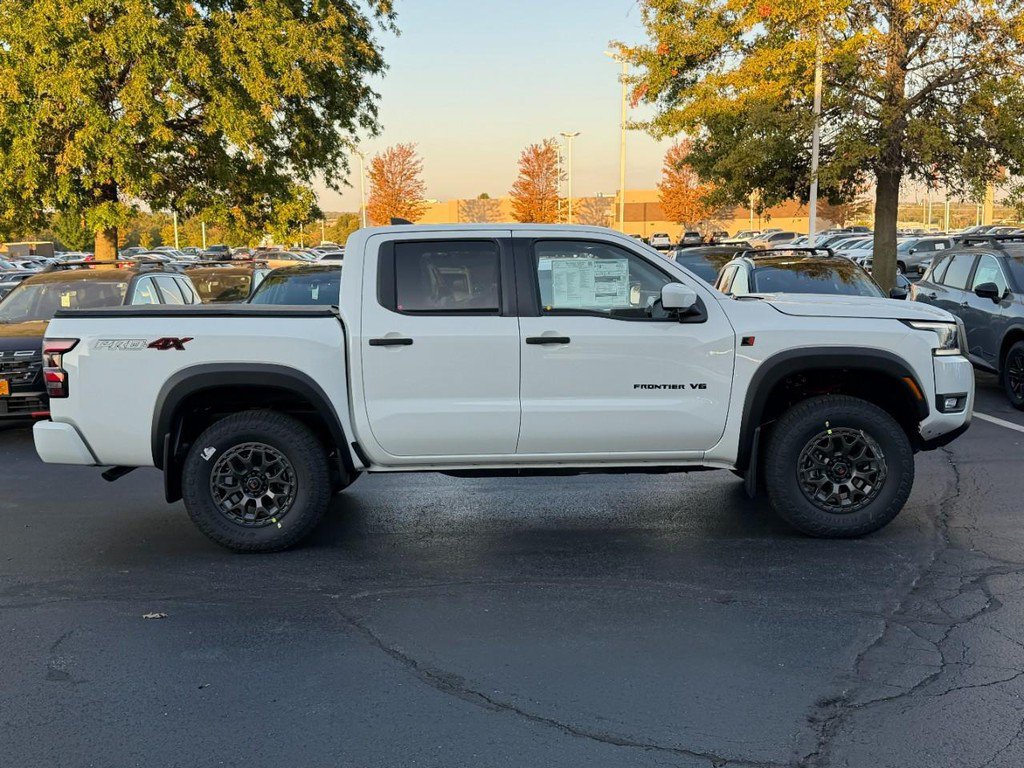 New 2027 Nissan Frontier PRO-4X w/ Pro Premium Package AWD/4WD image 2
