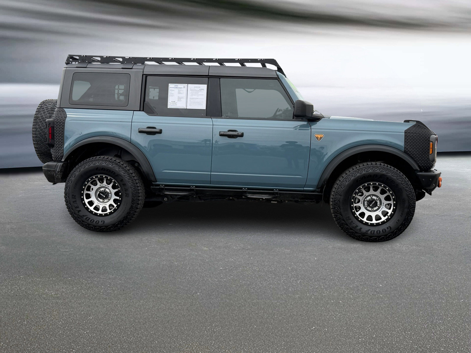 Used 2022 Ford Bronco Badlands w/ Sasquatch Package image 3