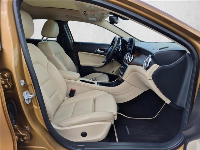 Used 2018 Mercedes-Benz GLA 250 image 21
