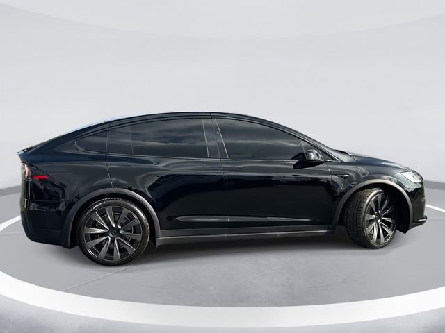 Used 2022 Tesla Model X Plaid image 3