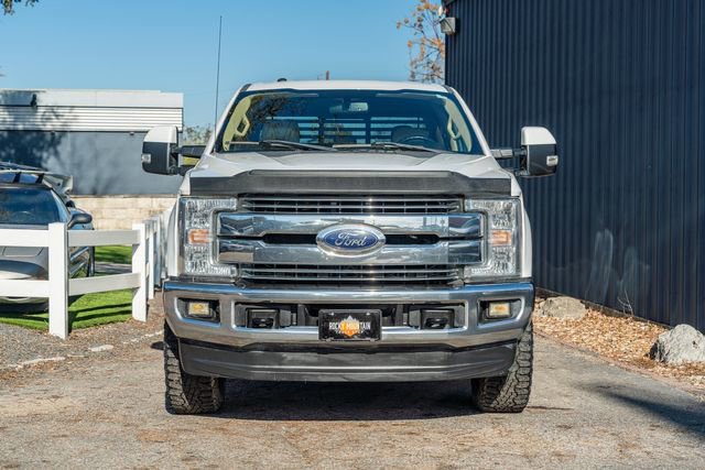 Used 2018 Ford F350 Lariat w/ Lariat Value Package AWD/4WD image 9