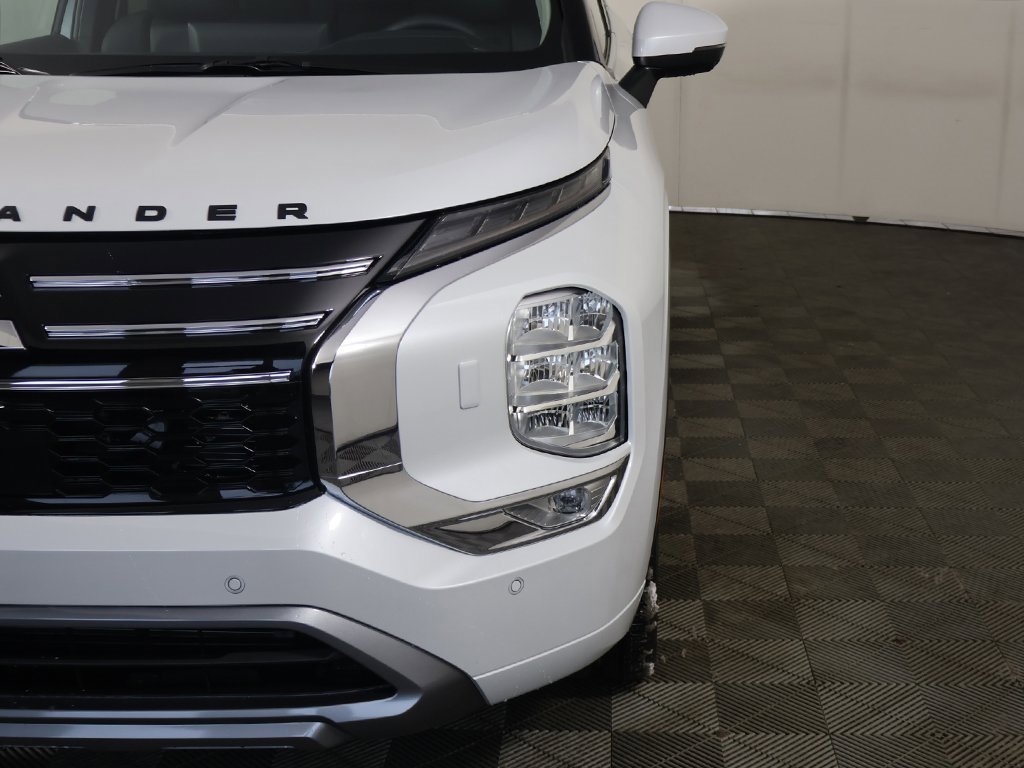 New 2026 Mitsubishi Outlander SEL image 19
