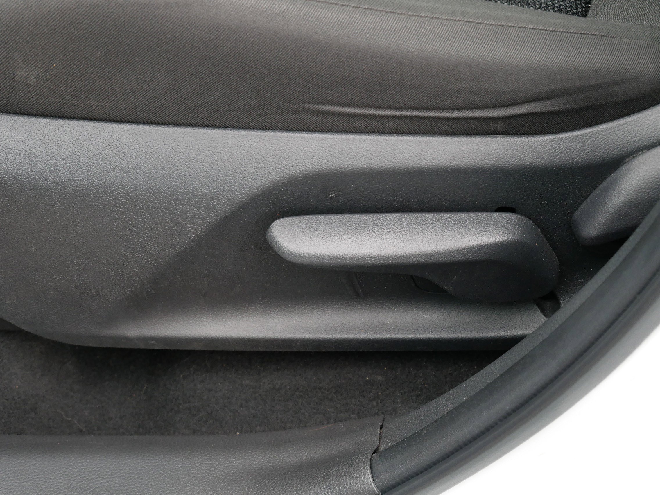 Certified 2023 Toyota RAV4 LE image 20