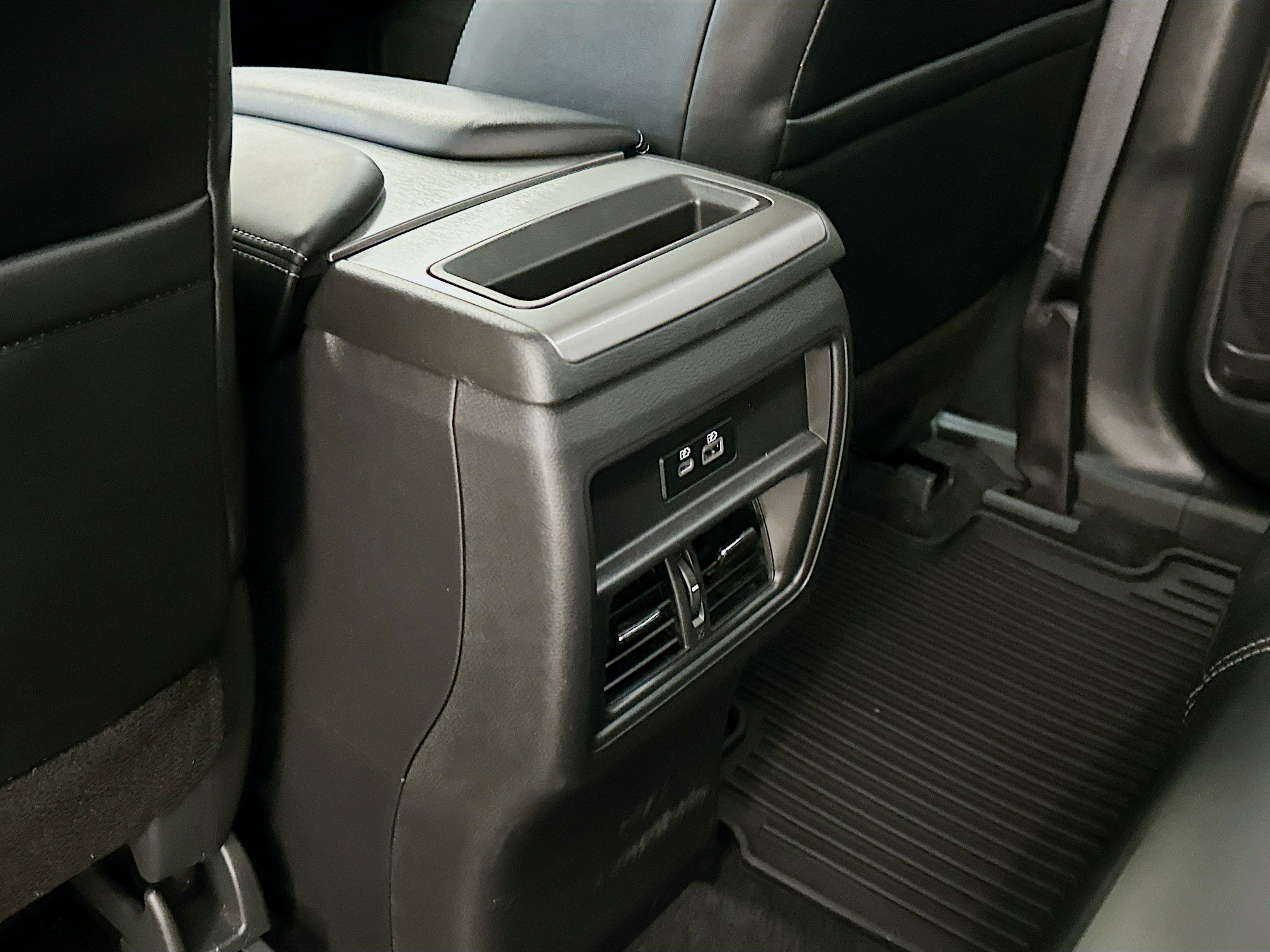 Used 2024 Nissan Murano SV w/ SV Midnight Edition Package image 27