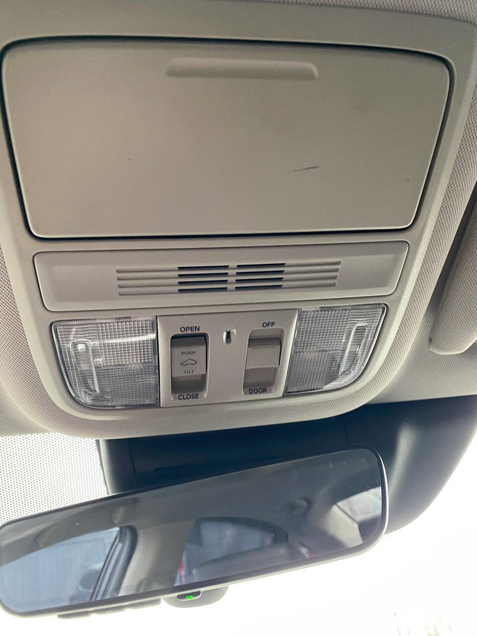 Used 2018 Honda Accord EX-L image 29