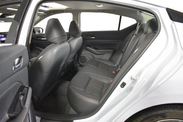 Certified 2024 Nissan Altima 2.0 SR FWD image 31