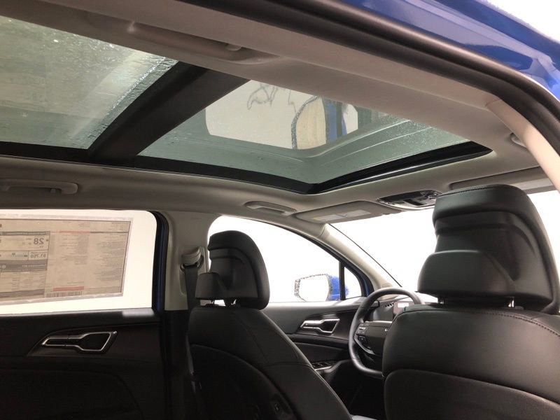 New 2026 Kia Sportage EX w/ EX Panorama Roof Package image 13