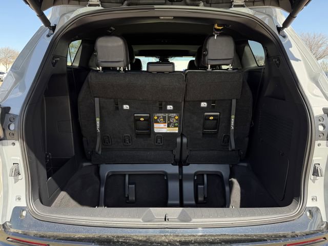 Used 2025 Toyota Sienna XSE image 33