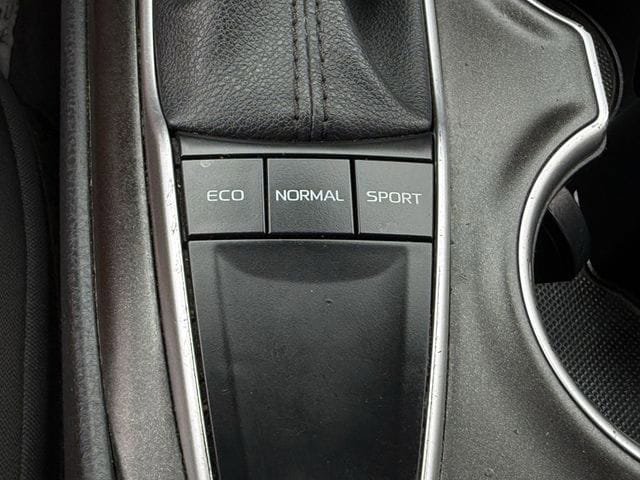 Used 2023 Toyota Camry LE FWD image 20