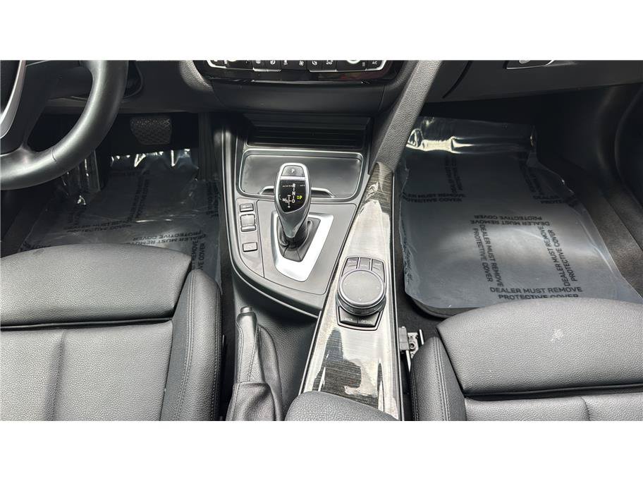 Used 2018 BMW 340i Sedan RWD image 25